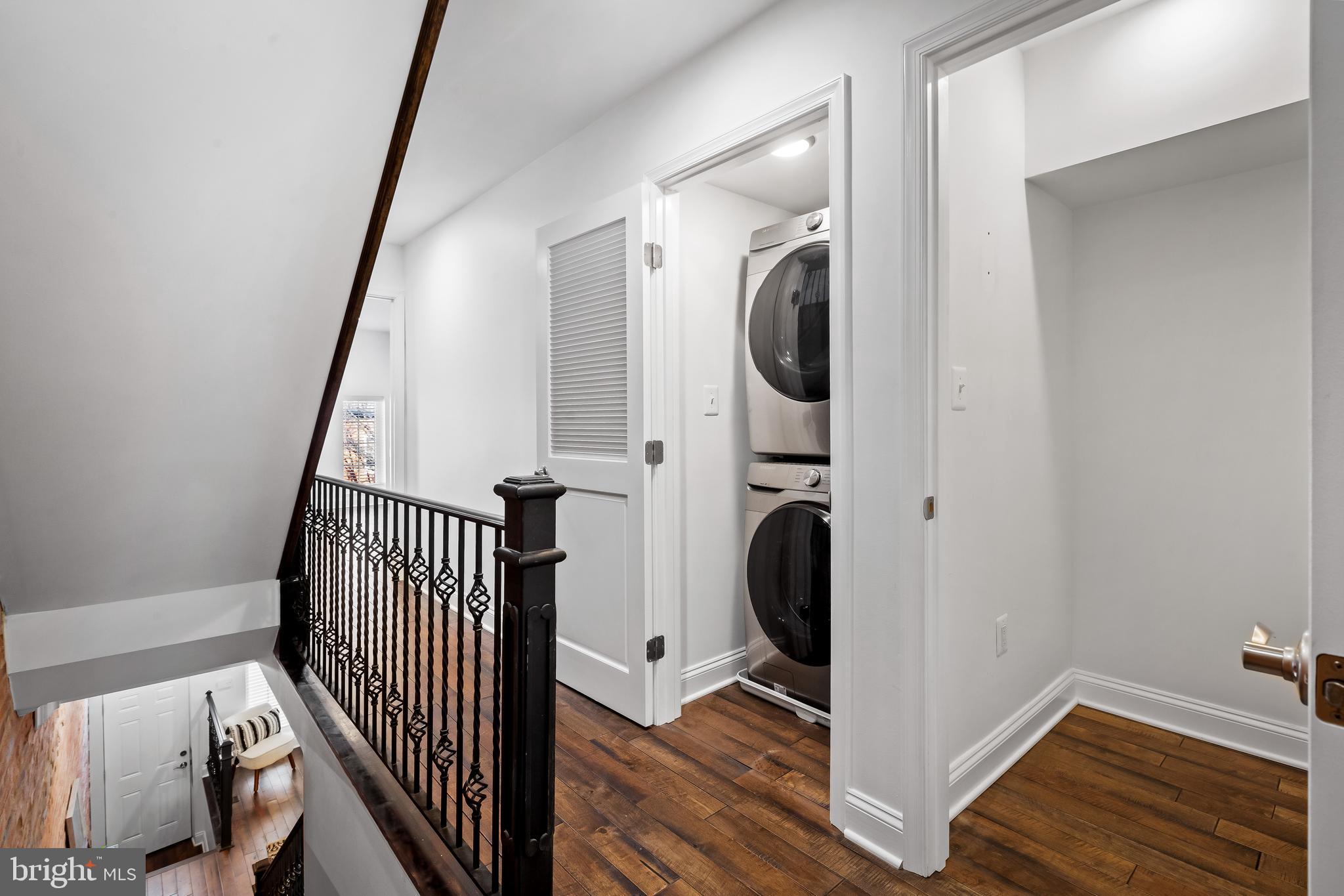 647 E Clement Street