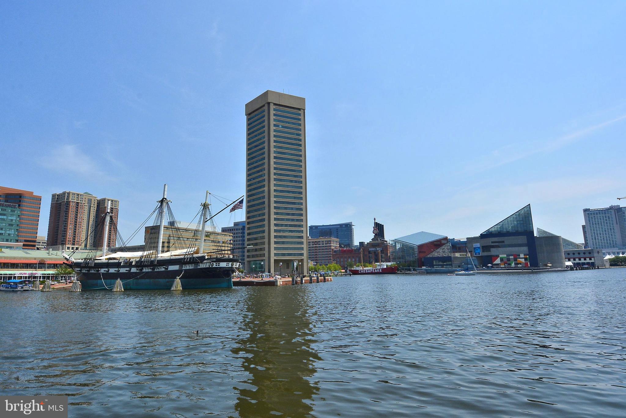 111 W Lee St