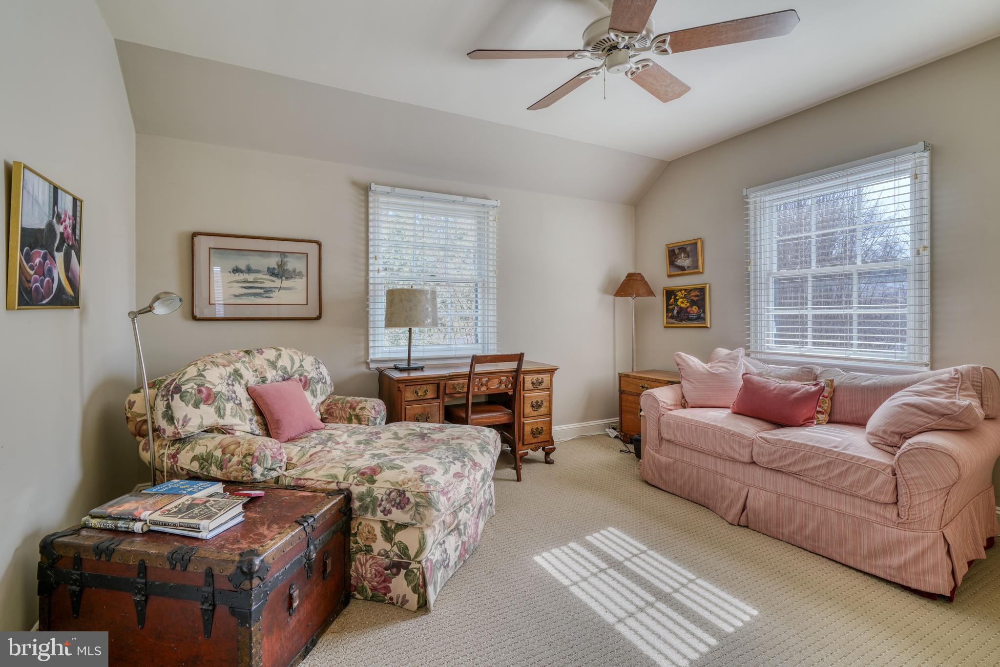 327 Broadmoor Rd
