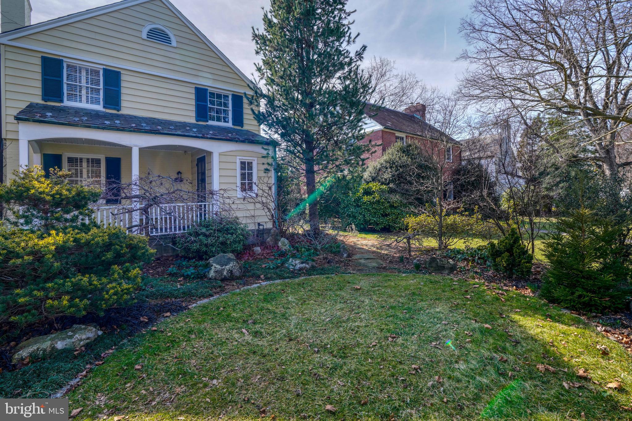 327 Broadmoor Rd
