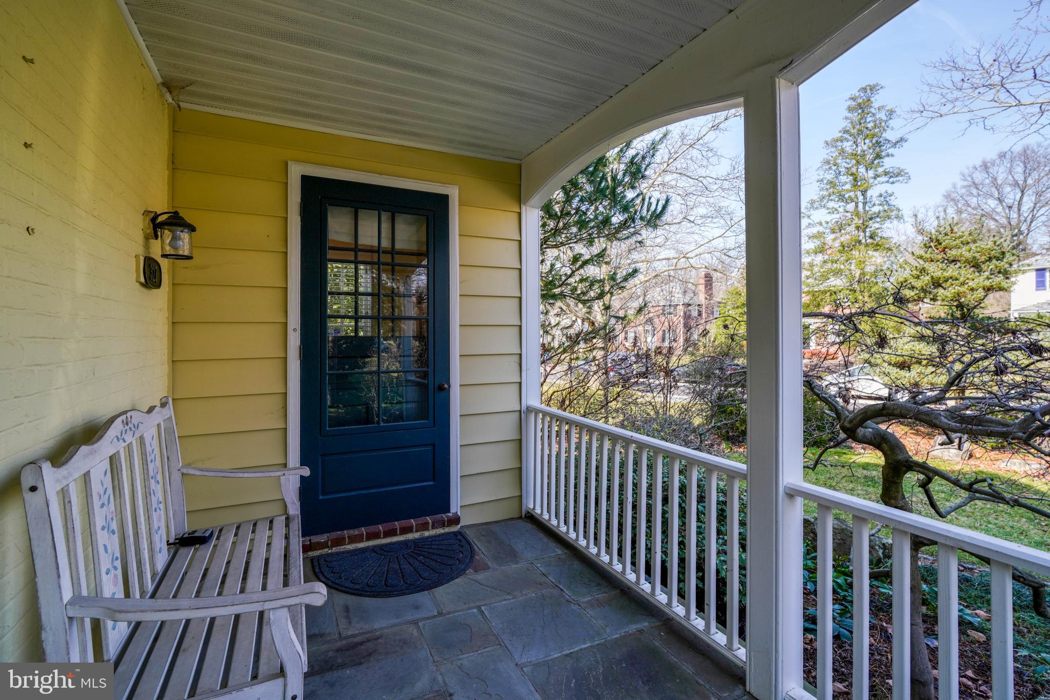 327 Broadmoor Rd