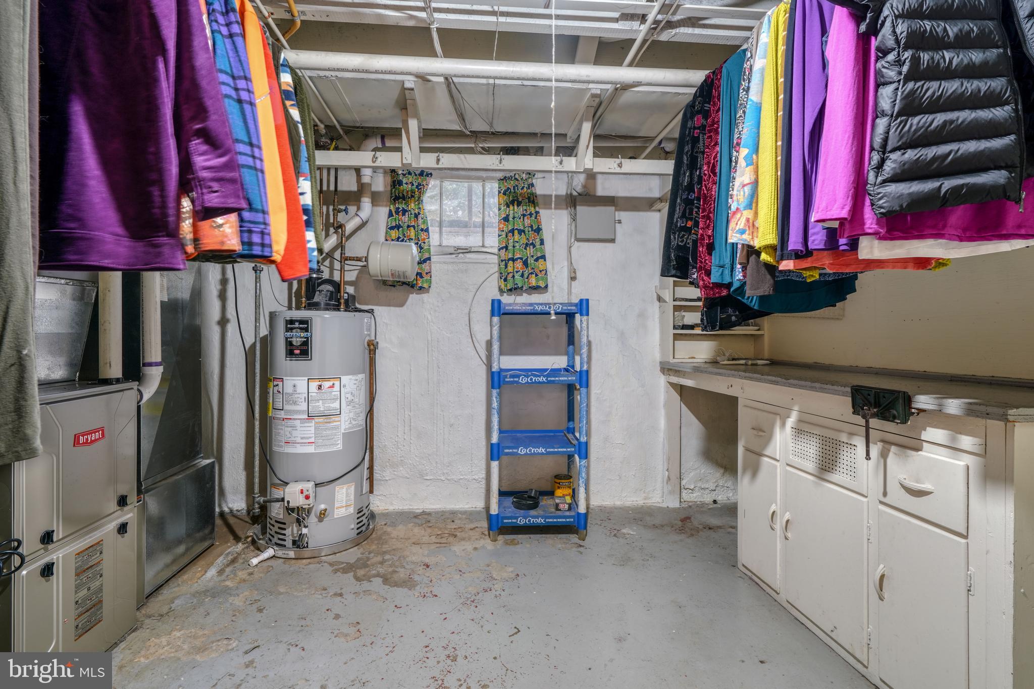 327 Broadmoor Rd