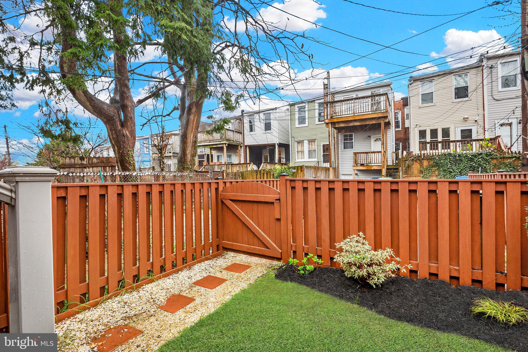 821 Union Ave