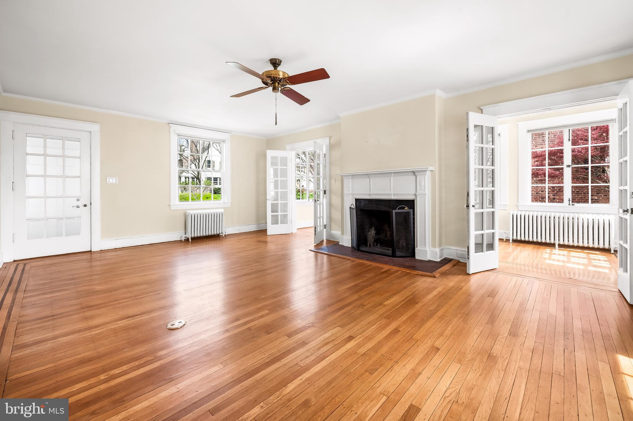 305 Northway