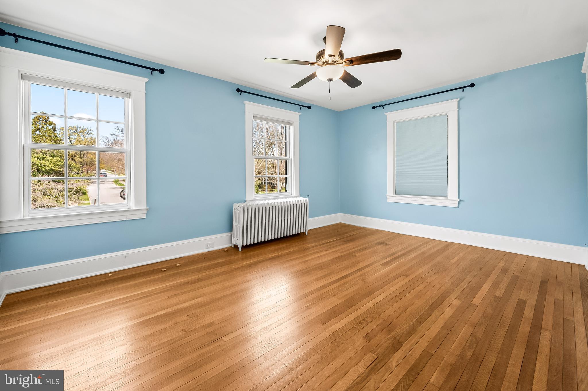 305 Northway