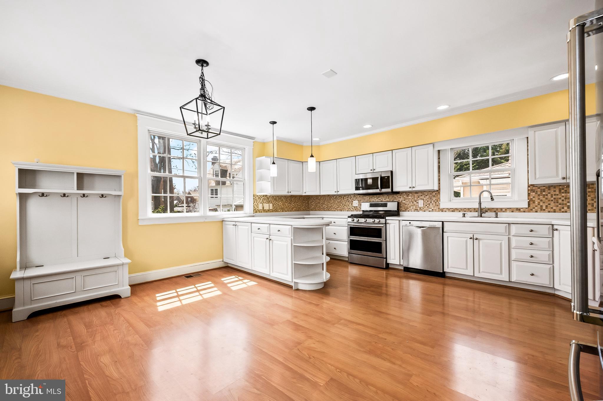 305 Northway