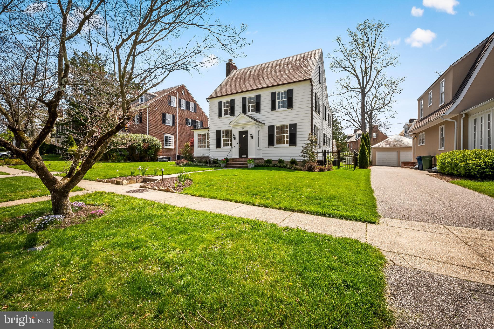 305 Northway