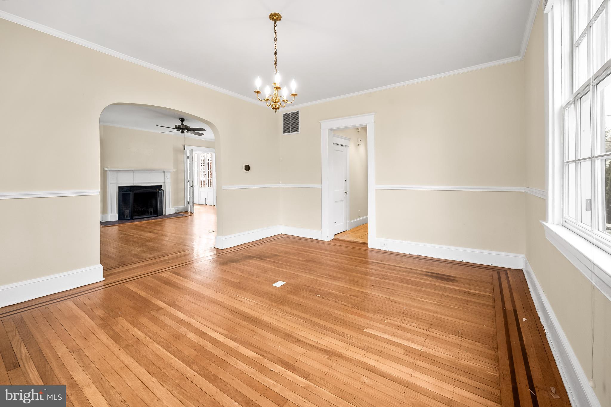 305 Northway