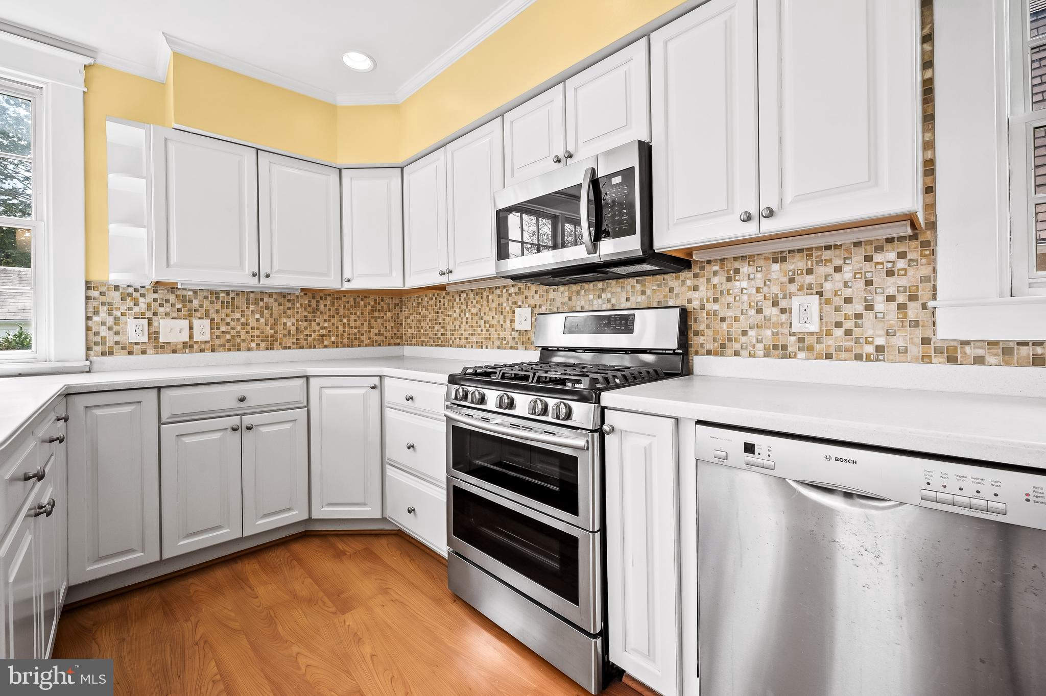 305 Northway
