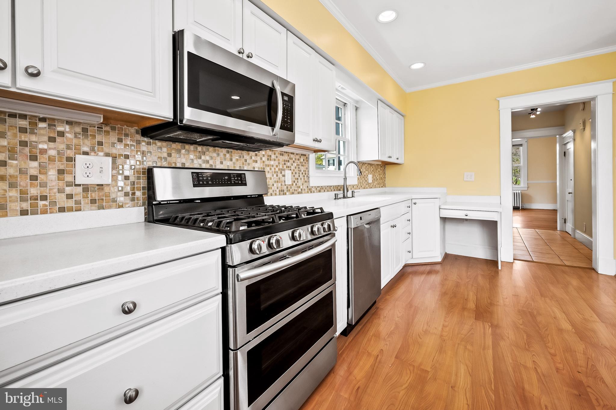 305 Northway