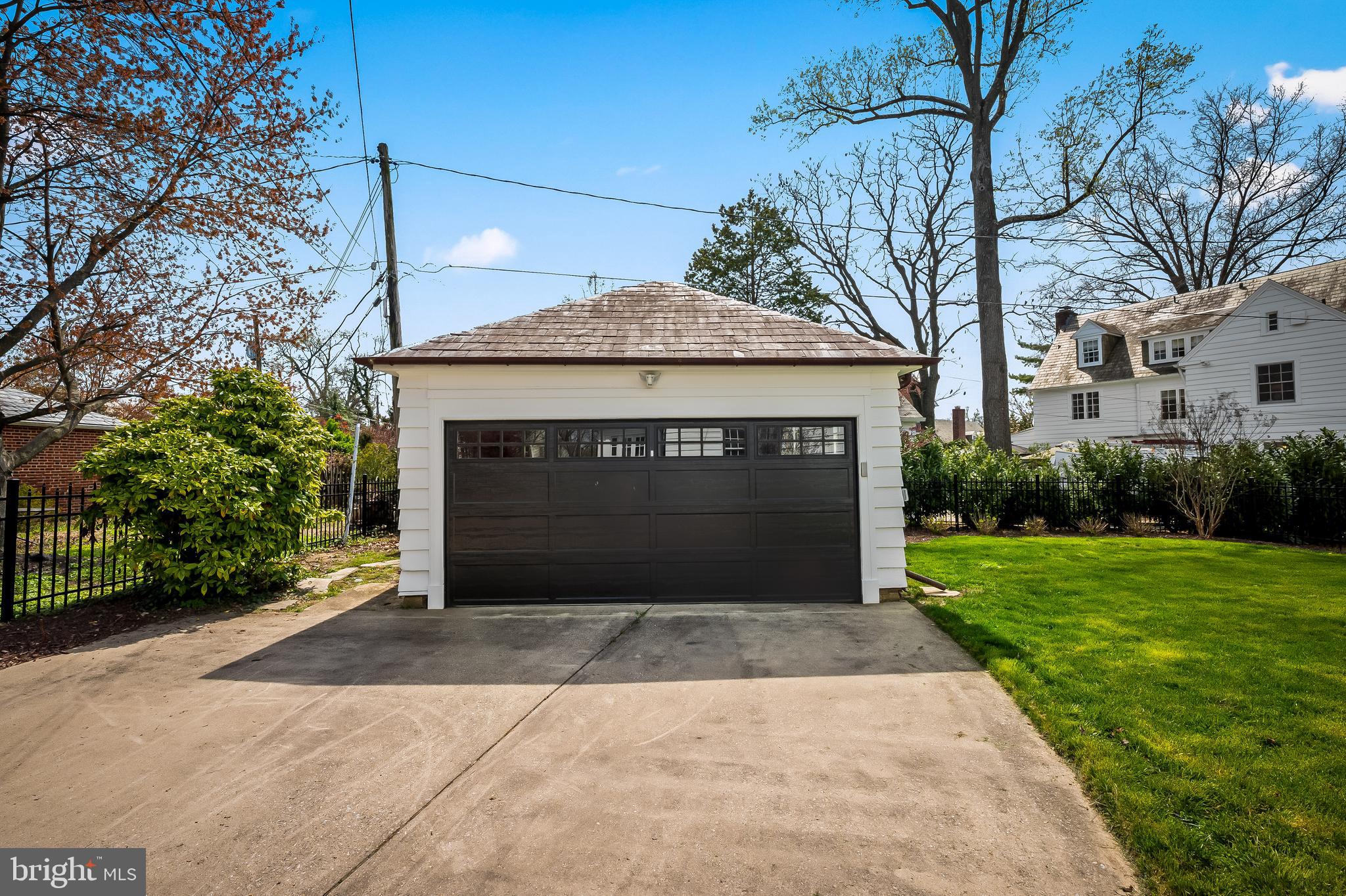 305 Northway