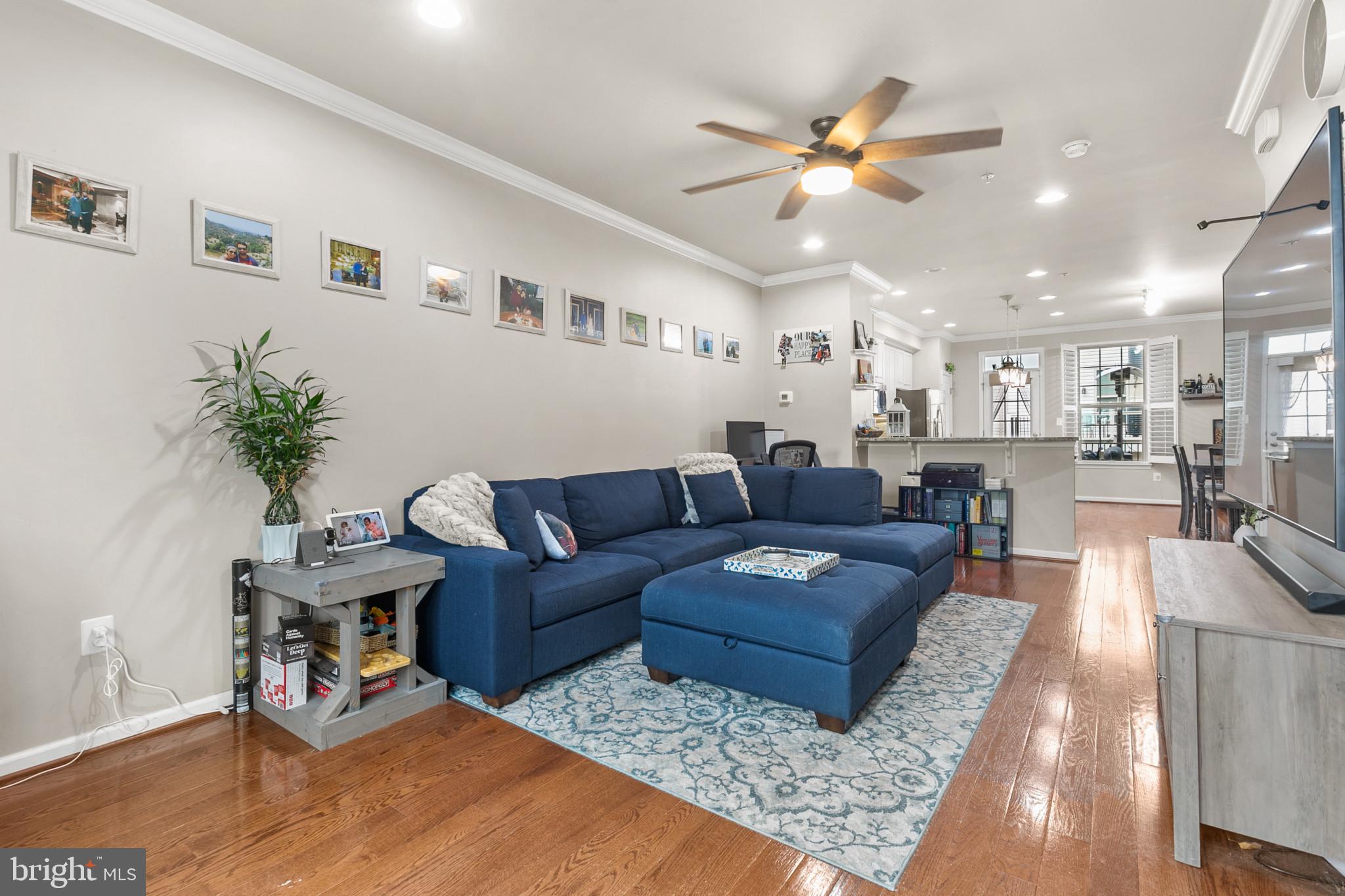 954 S Macon St