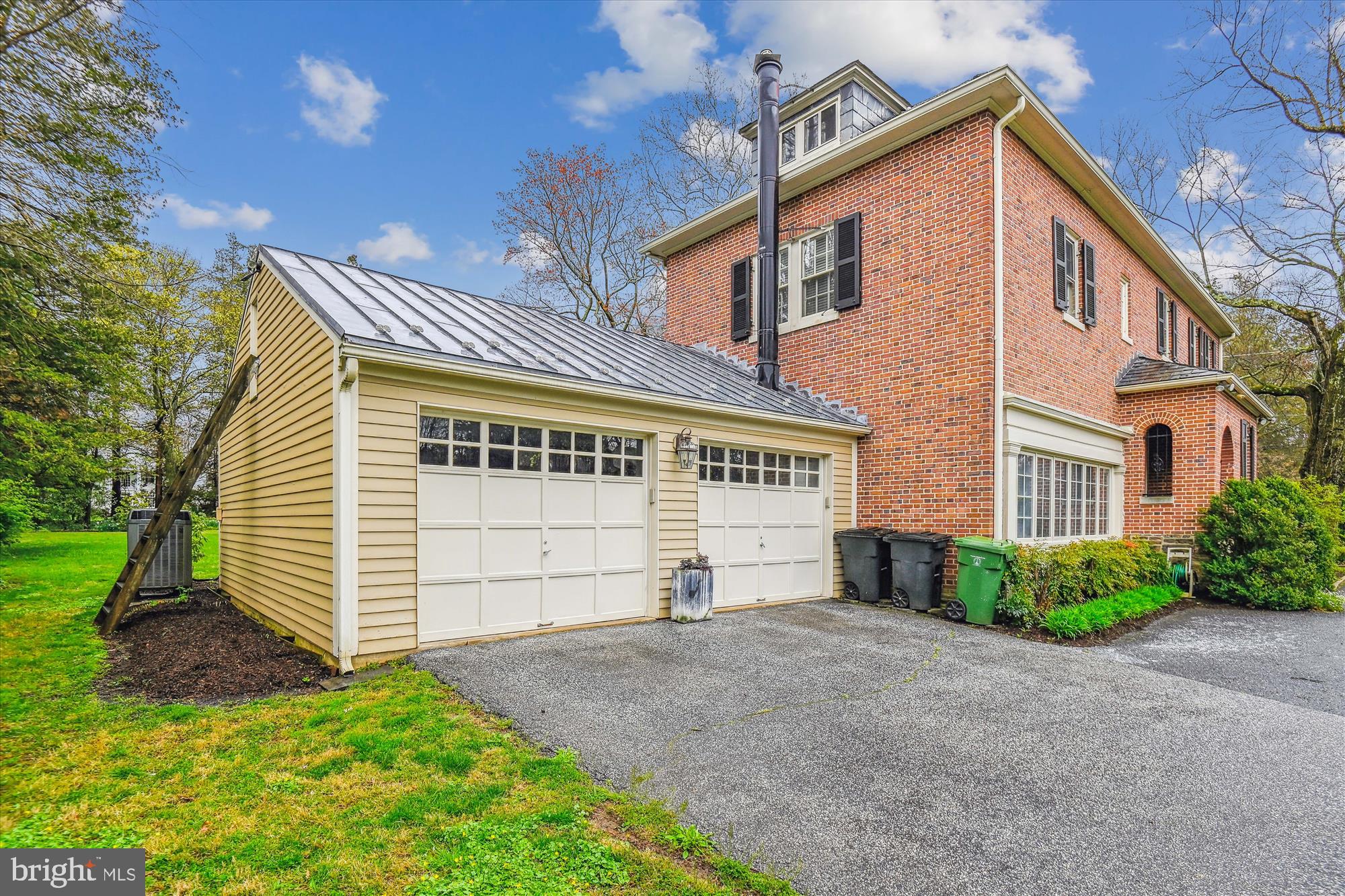 6 Gittings Ave