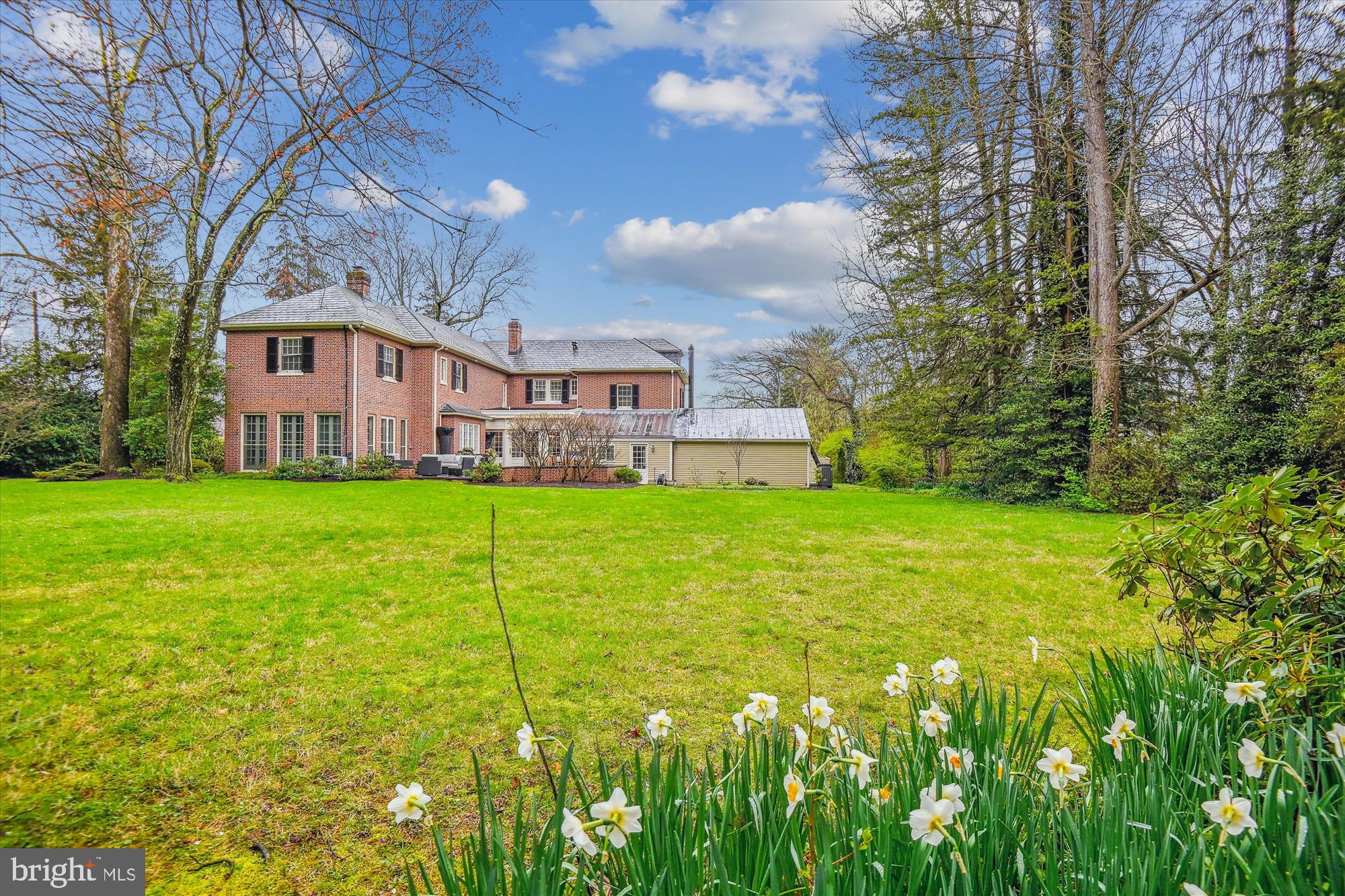6 Gittings Ave