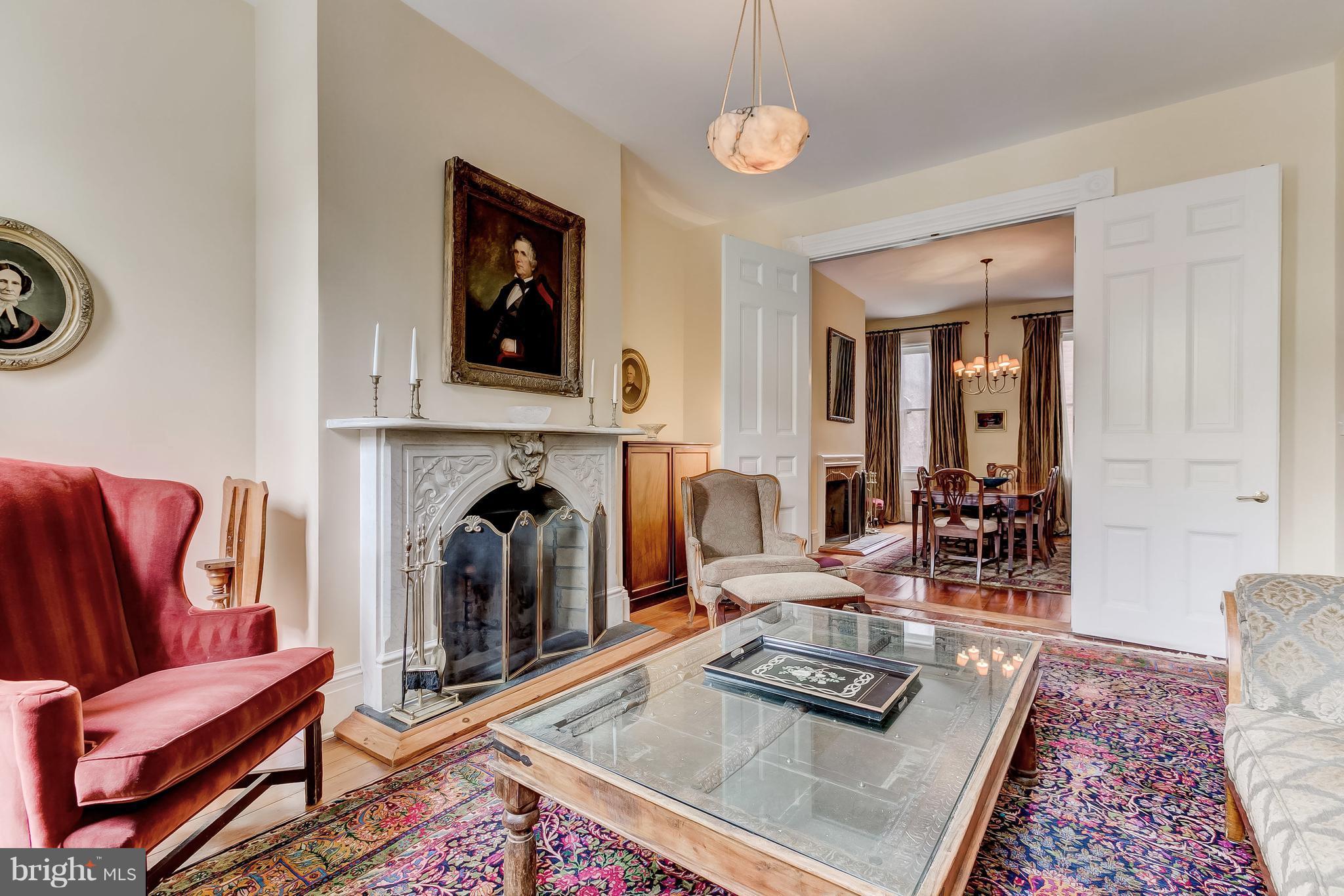115 W Lee St W