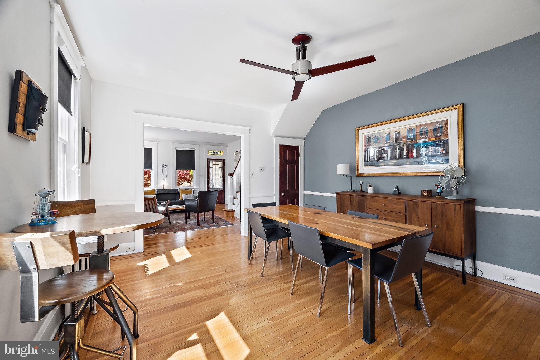 609 W 38th St