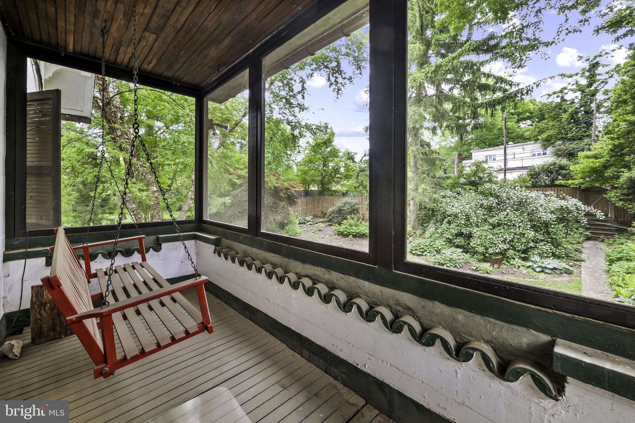 835 W University Pkwy