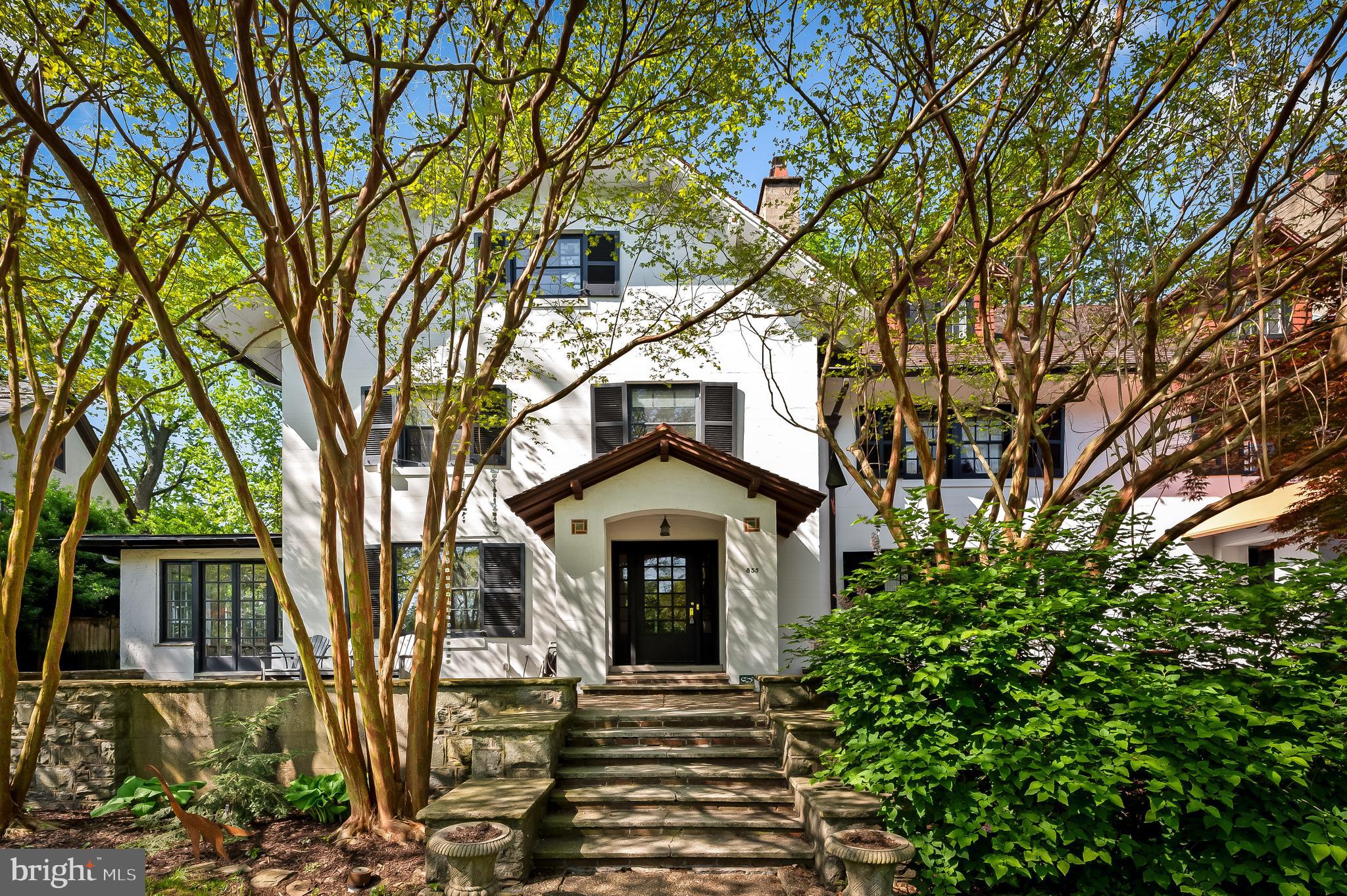 835 W University Pkwy