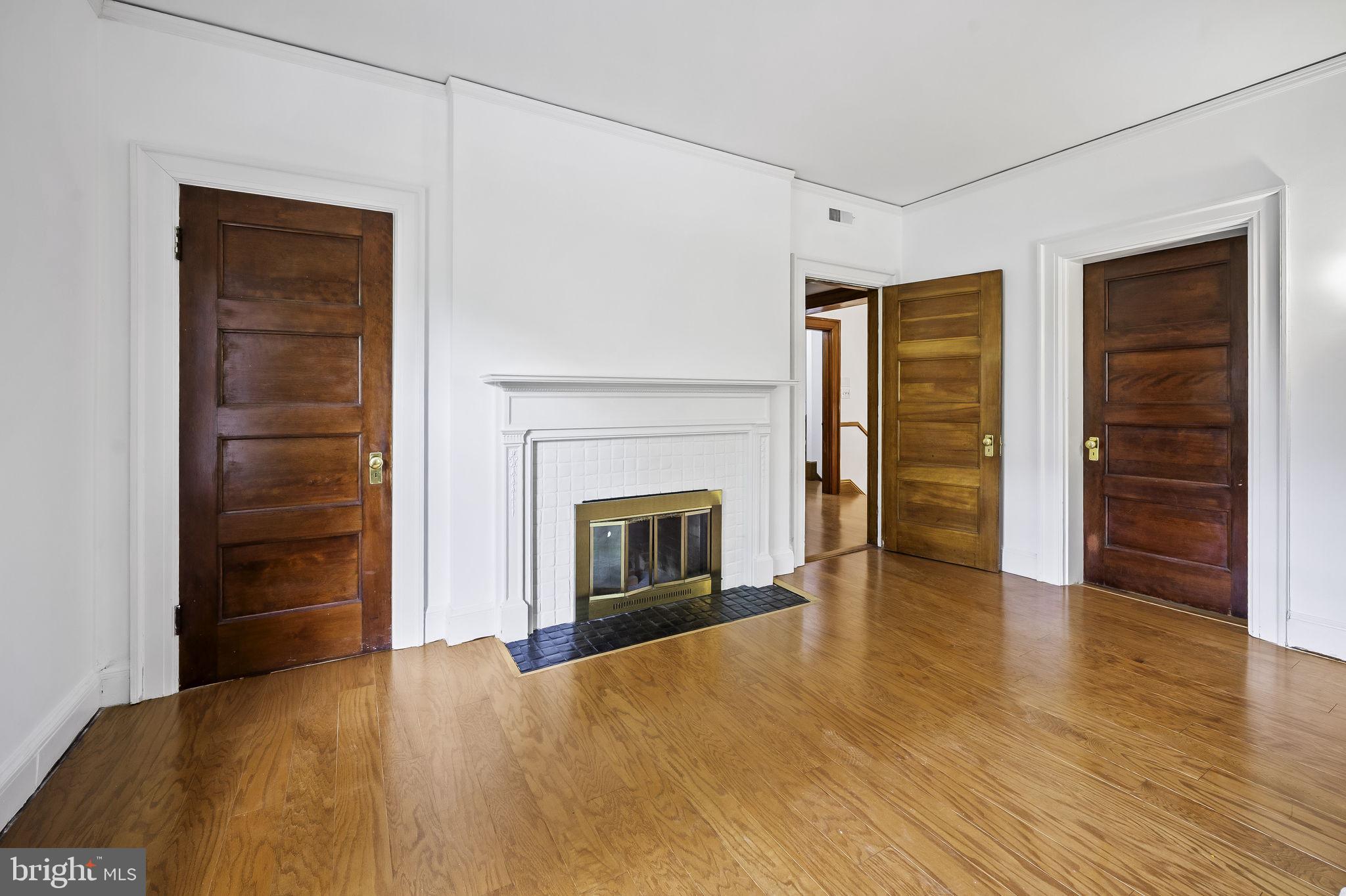 835 W University Pkwy