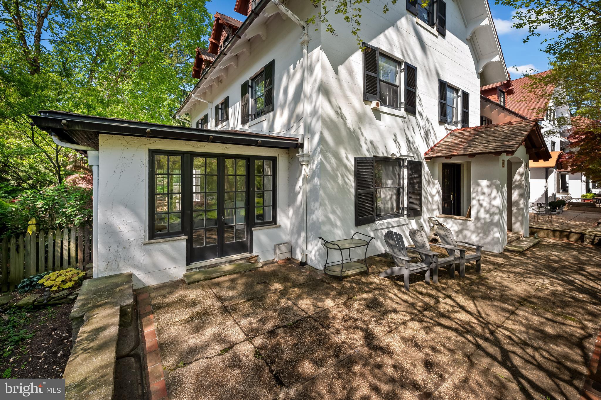 835 W University Pkwy