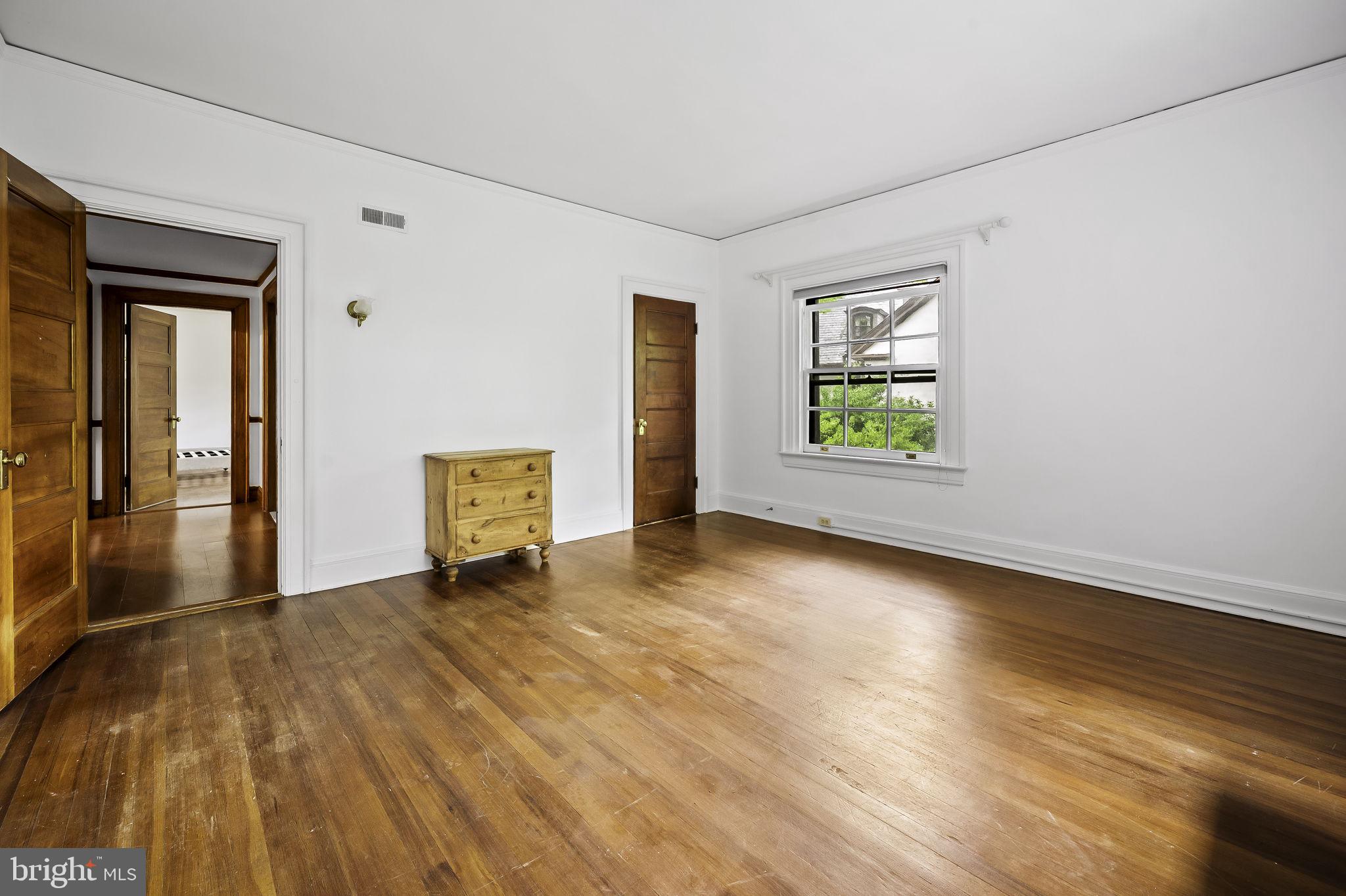 835 W University Pkwy