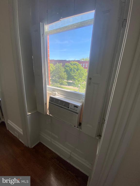 1700 PARK AVE #2