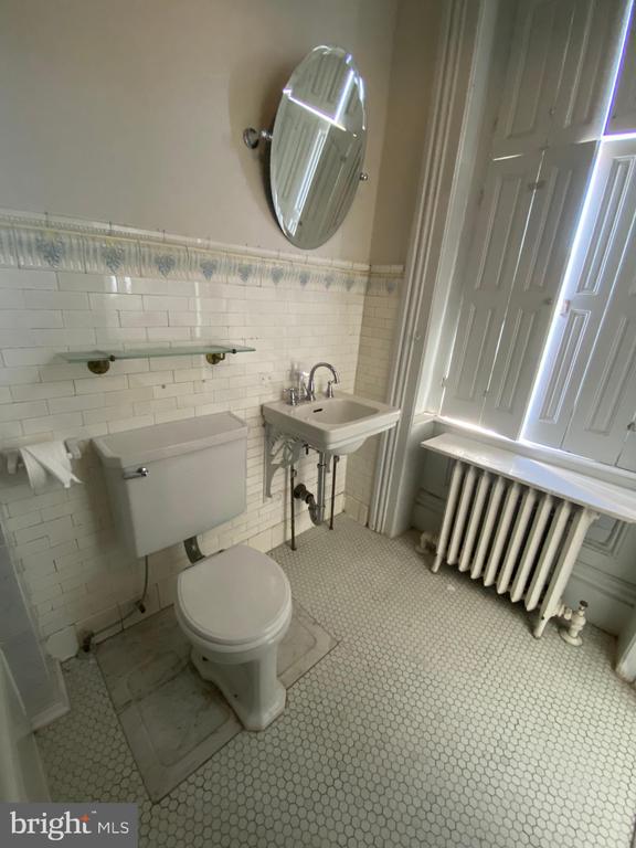 1700 PARK AVE #2