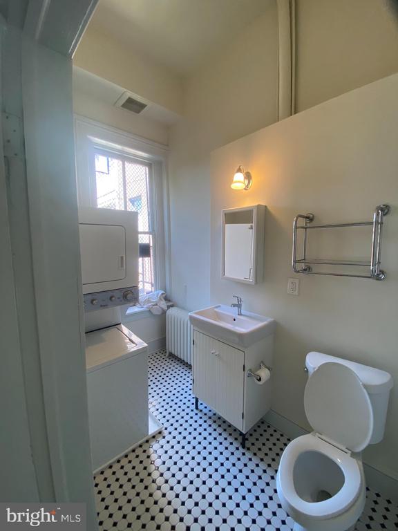 1700 PARK AVE #2