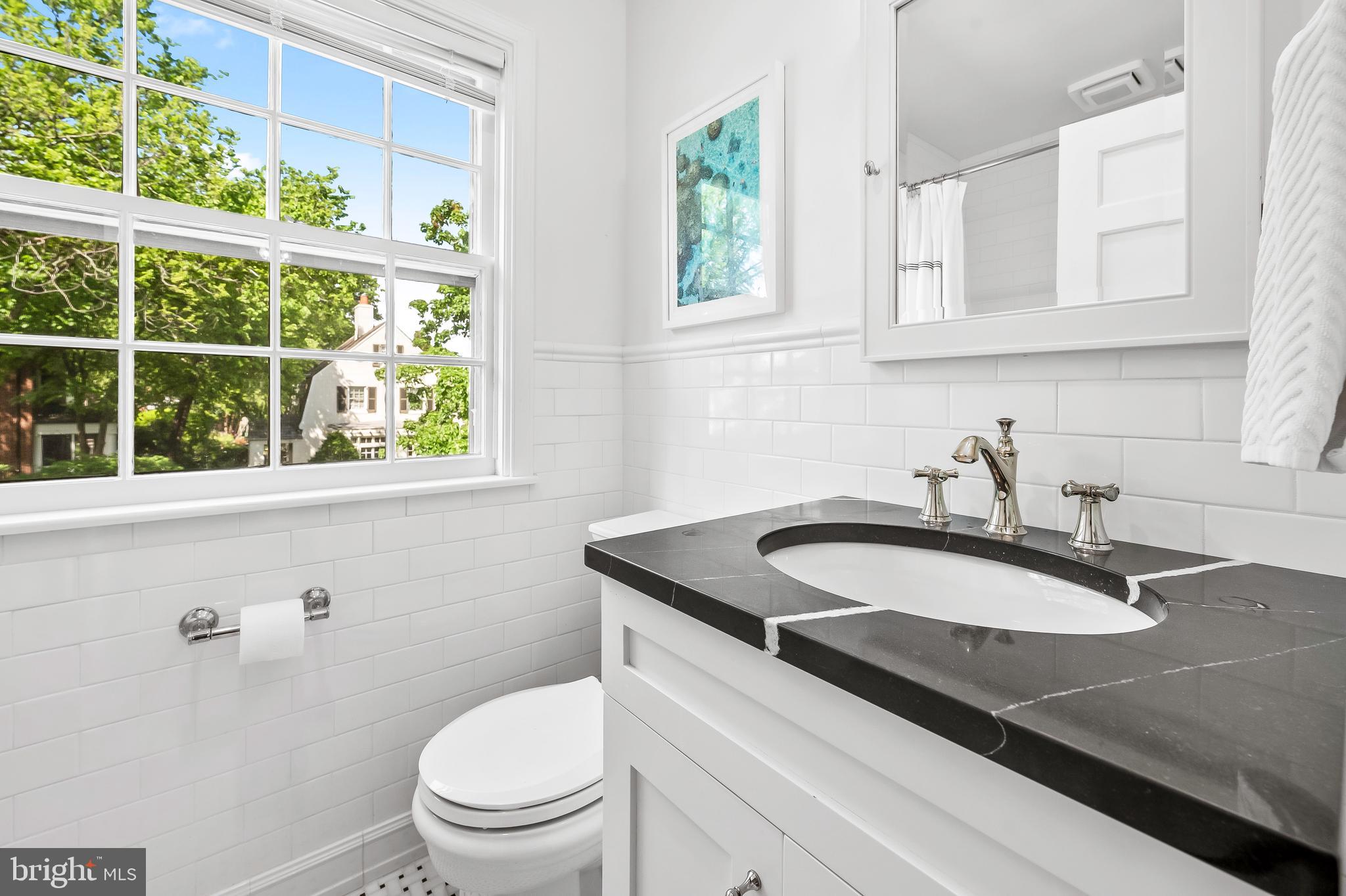 203 Saint Dunstans Rd