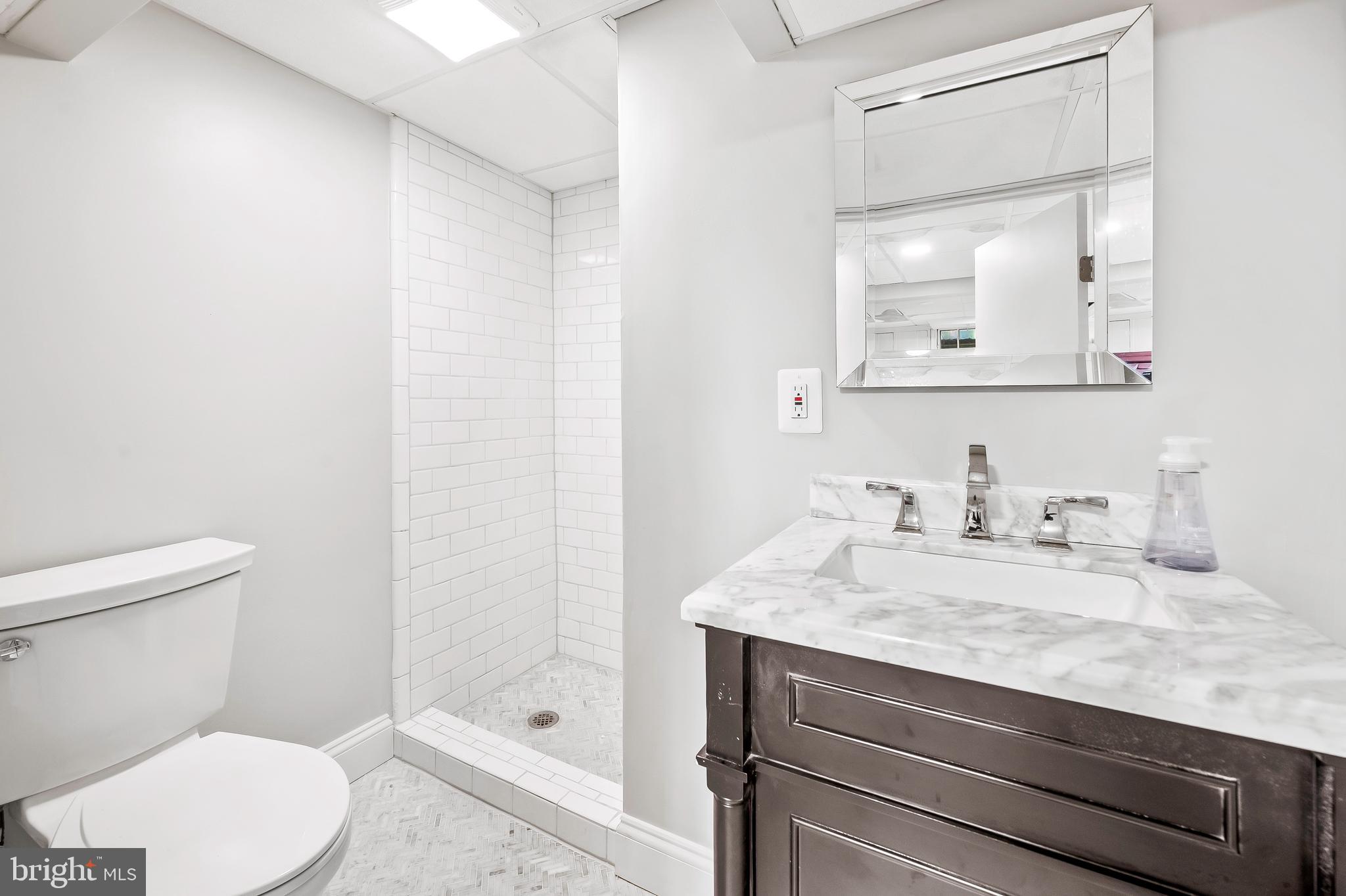 203 Saint Dunstans Rd