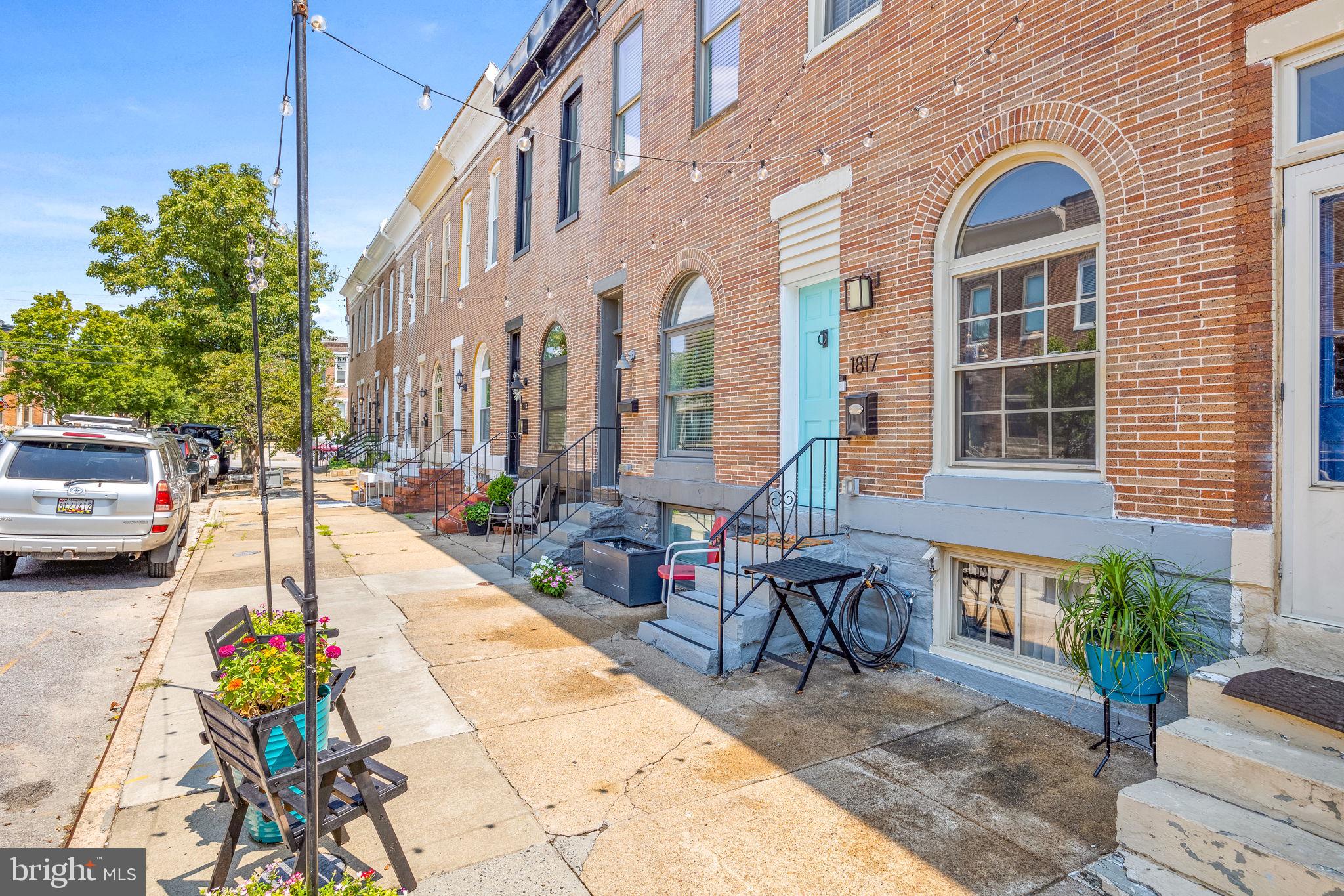 1817 Jackson St