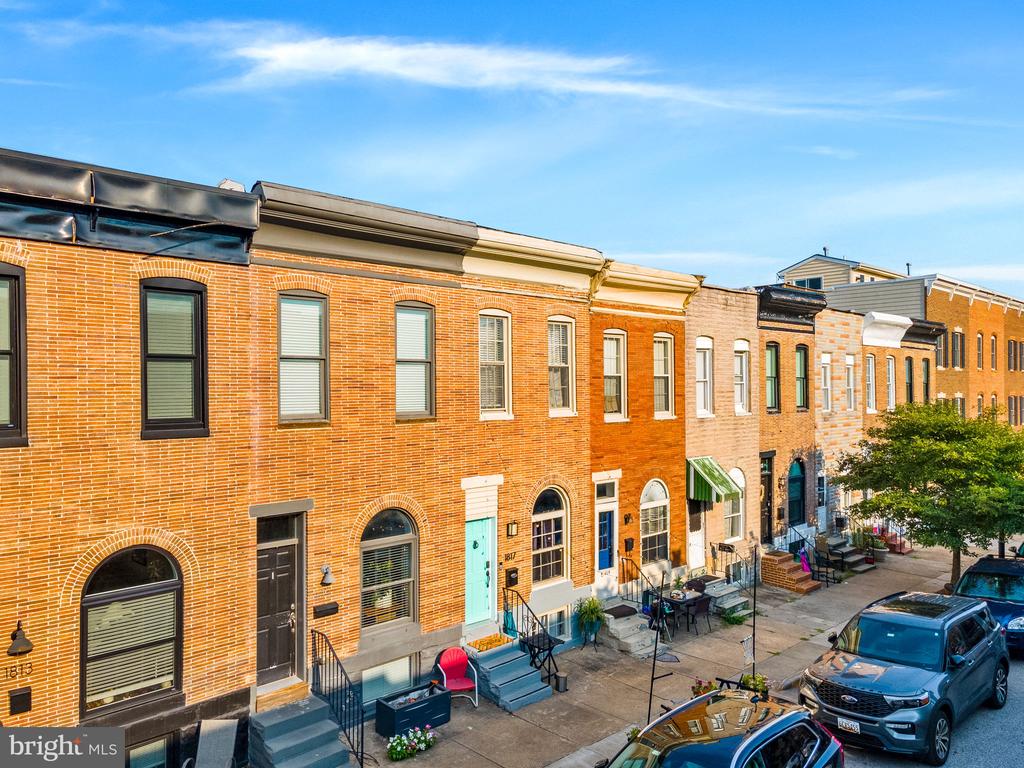 1817 Jackson St