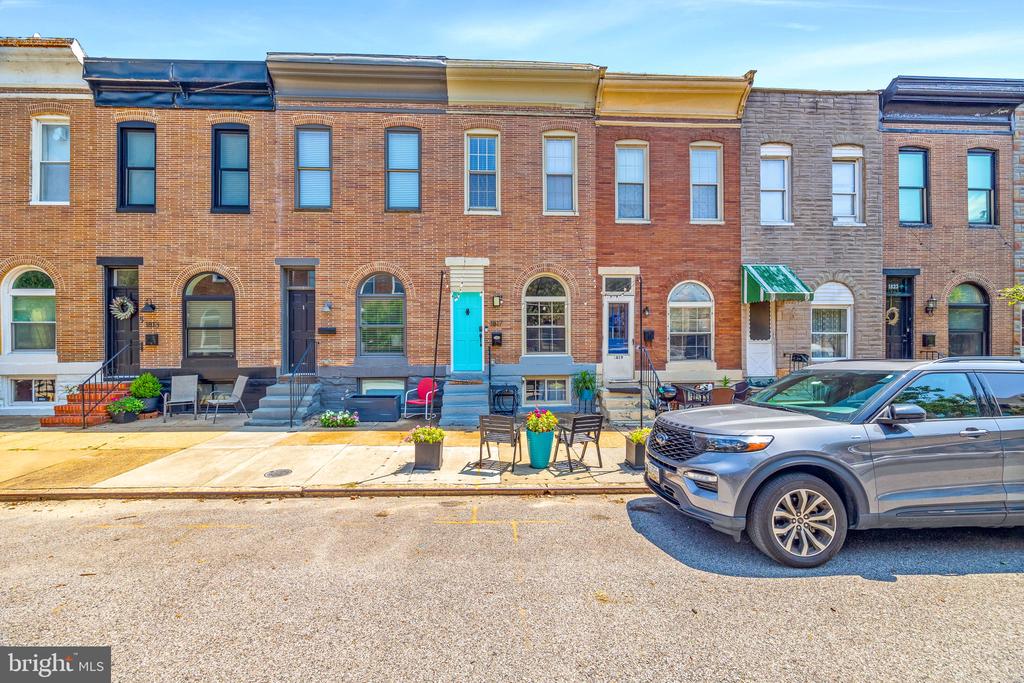 1817 Jackson St