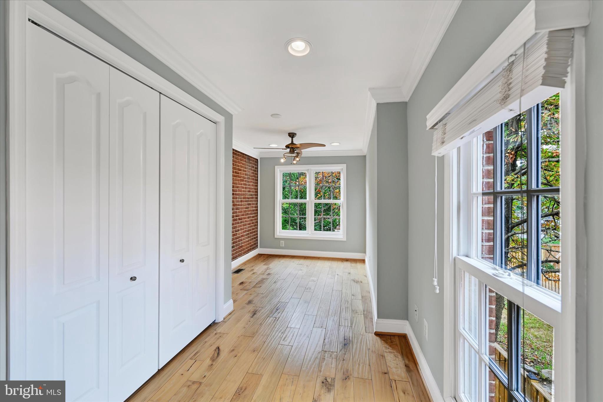119 W Hill St