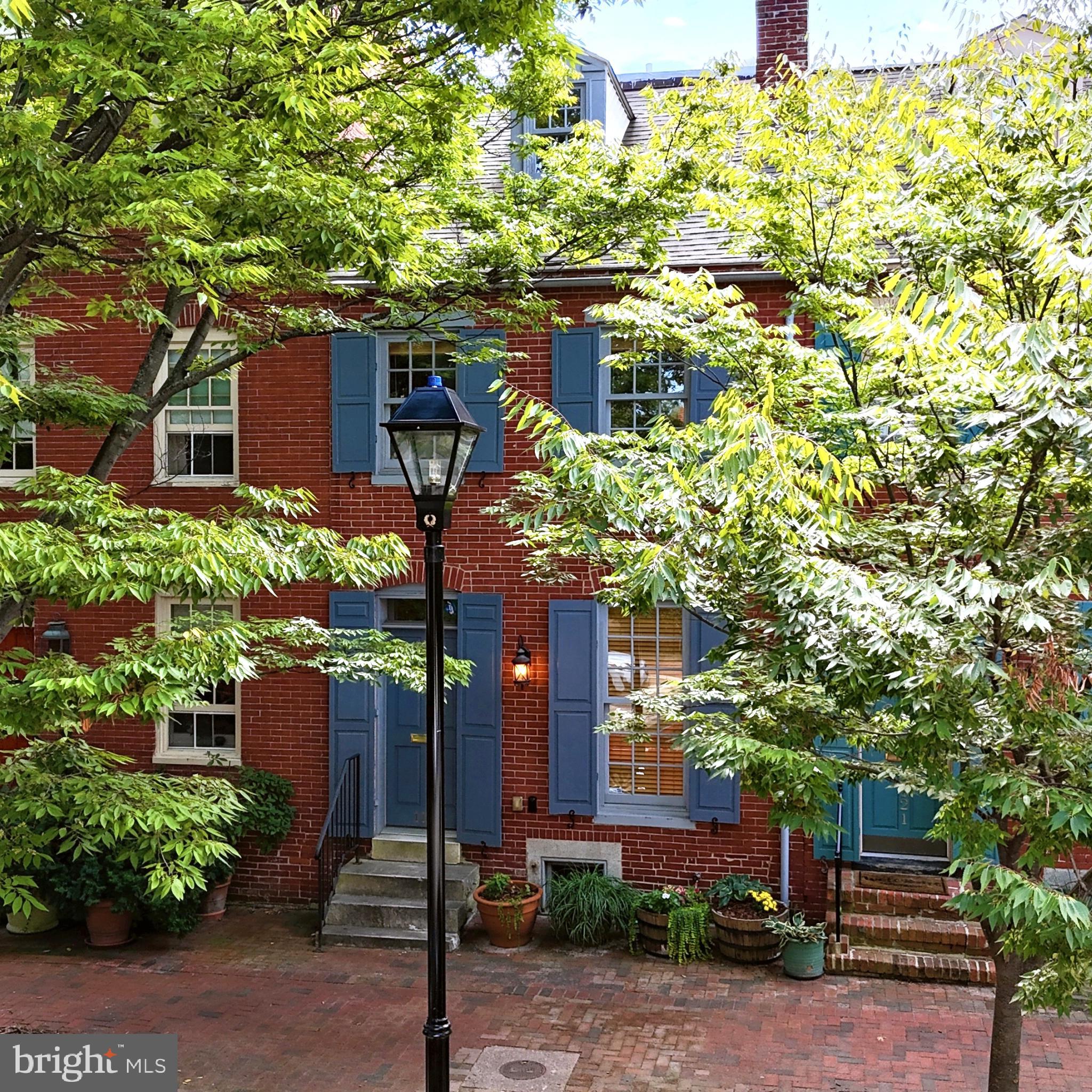 119 W Hill St