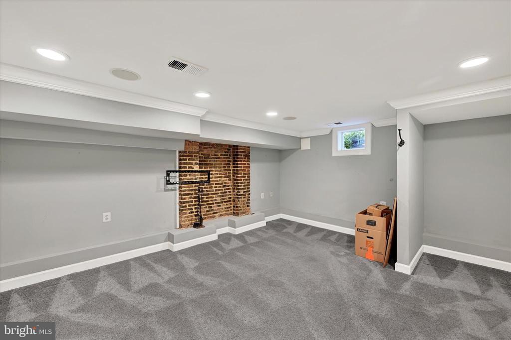 119 W Hill St