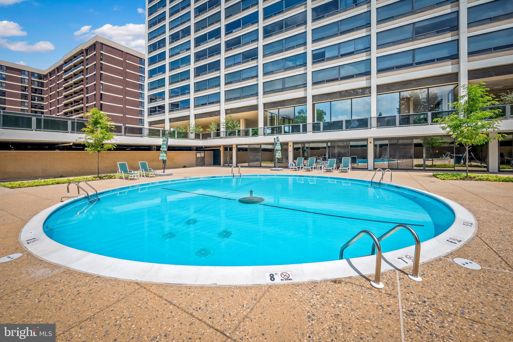 4000 N Charles St #609