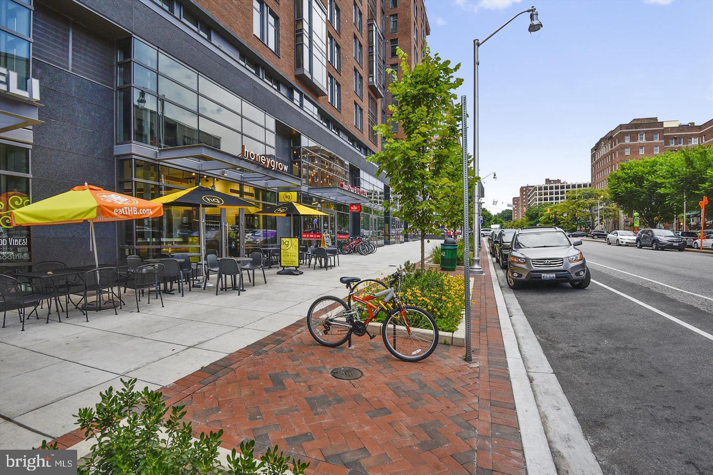 4000 N Charles St #303