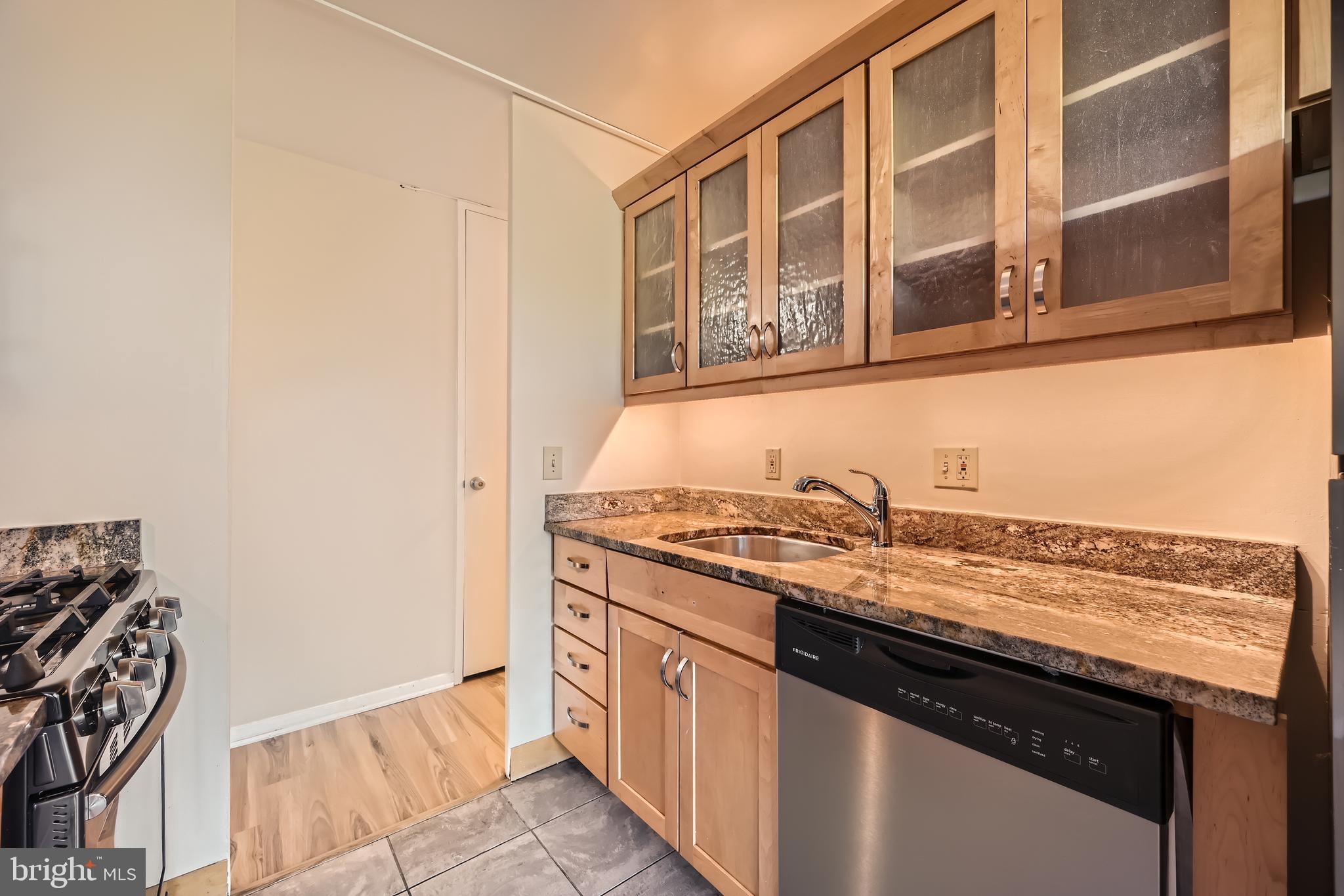 4000 N Charles St #303