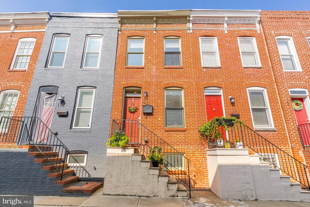 120 N Bradford St