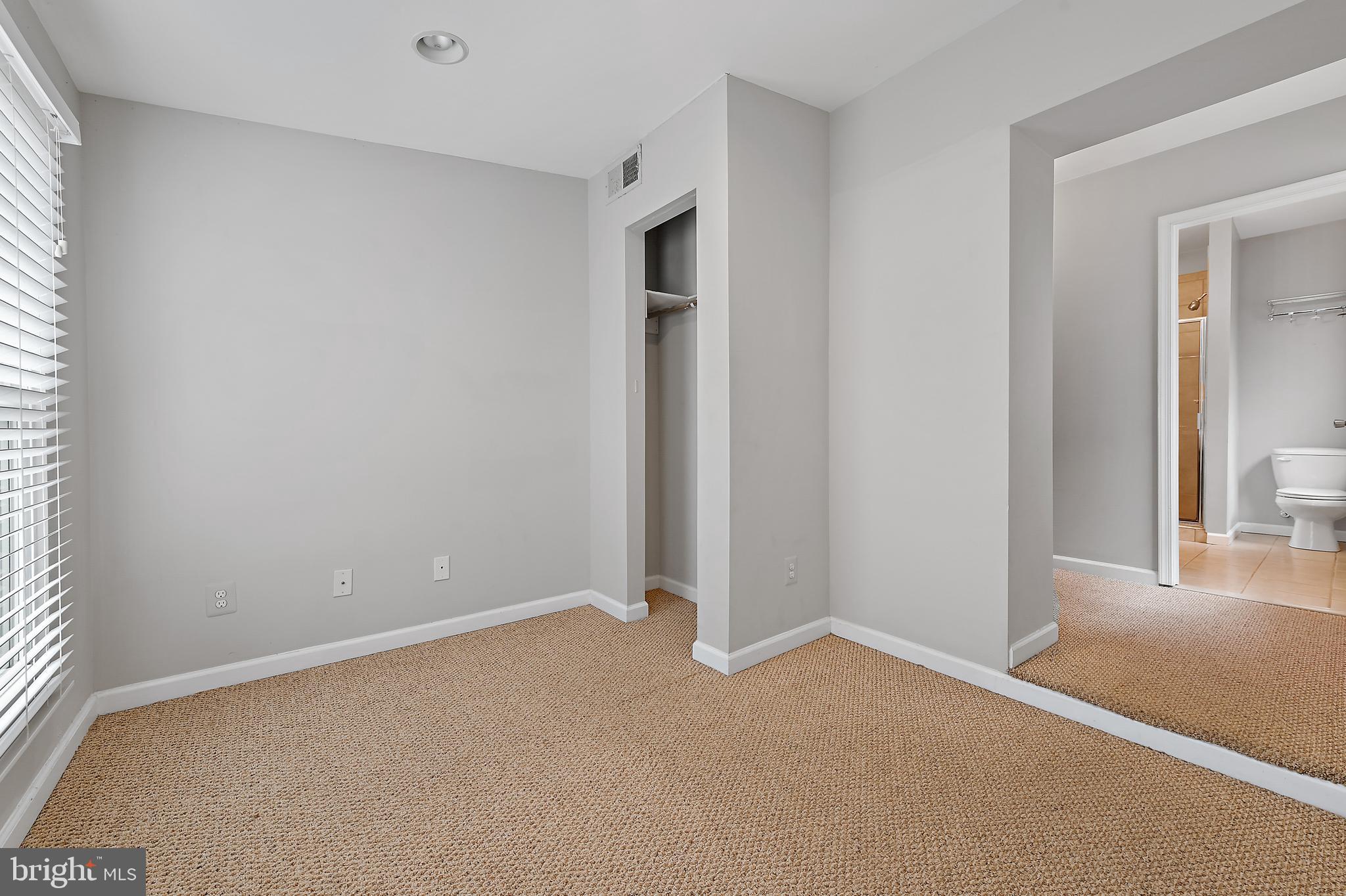 1218 William St