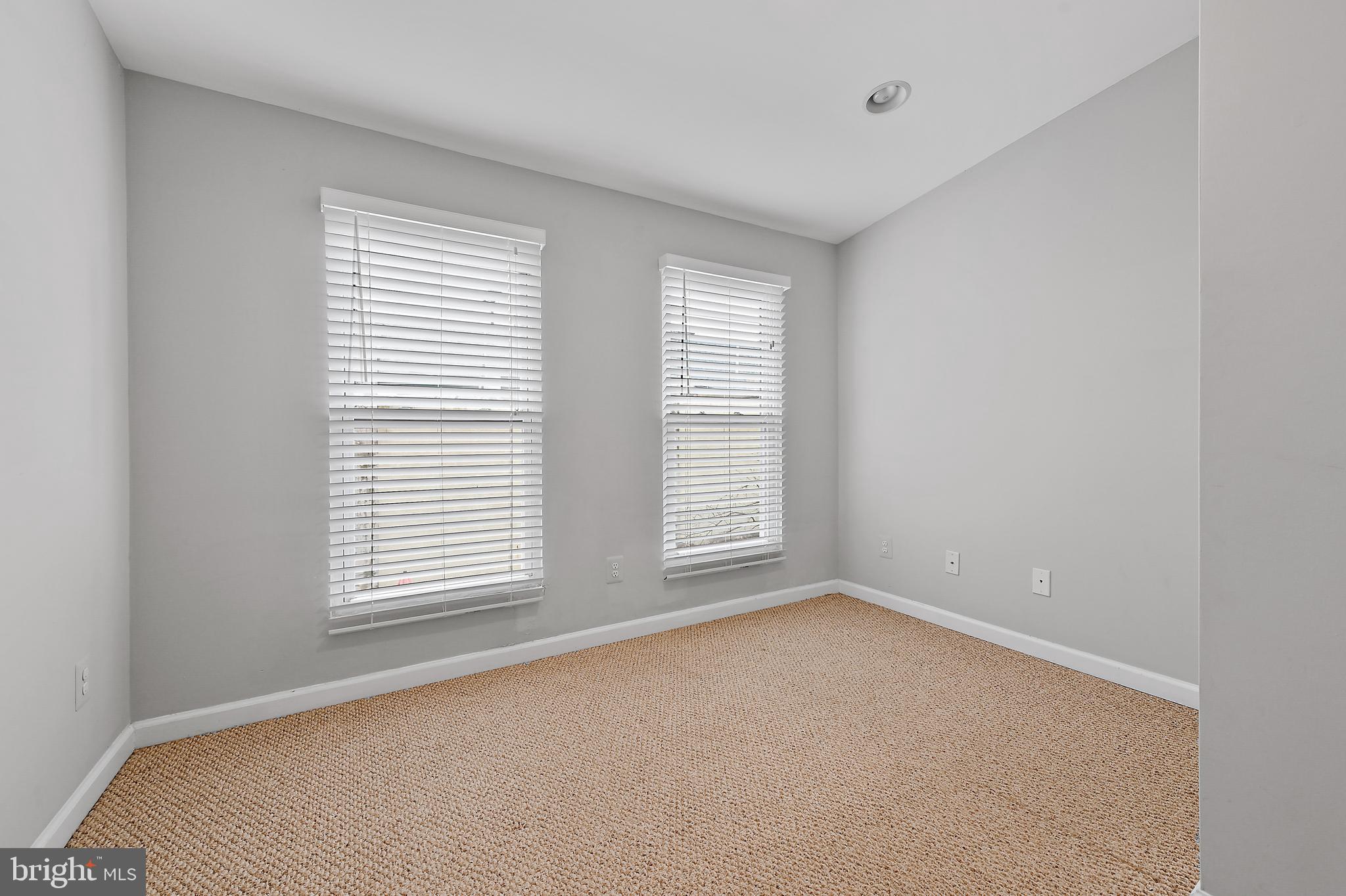 1218 William St