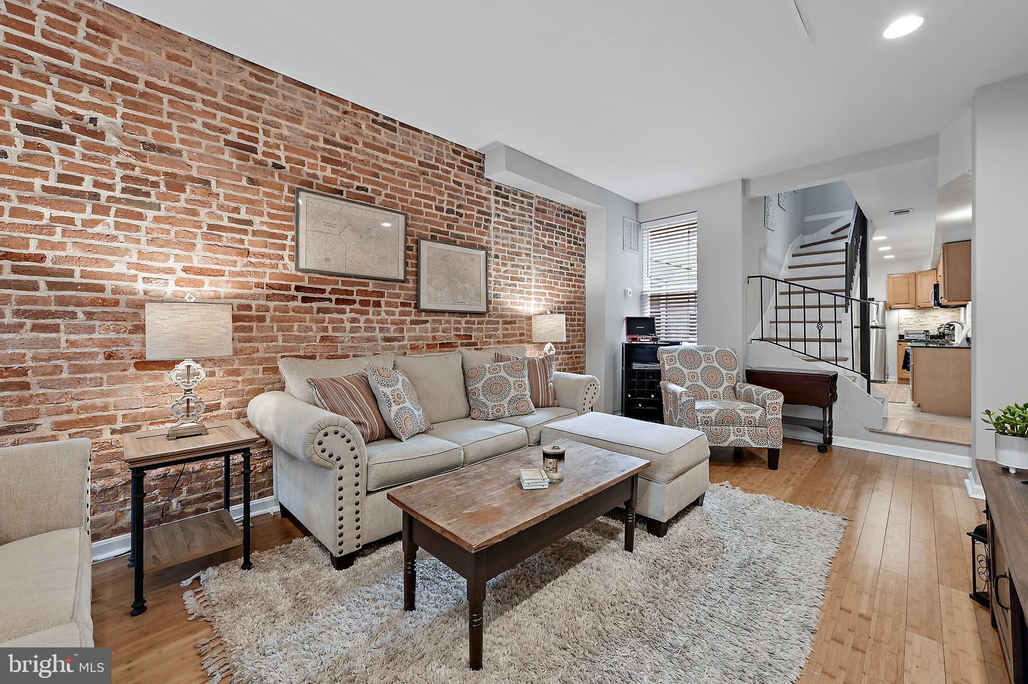 1218 William St