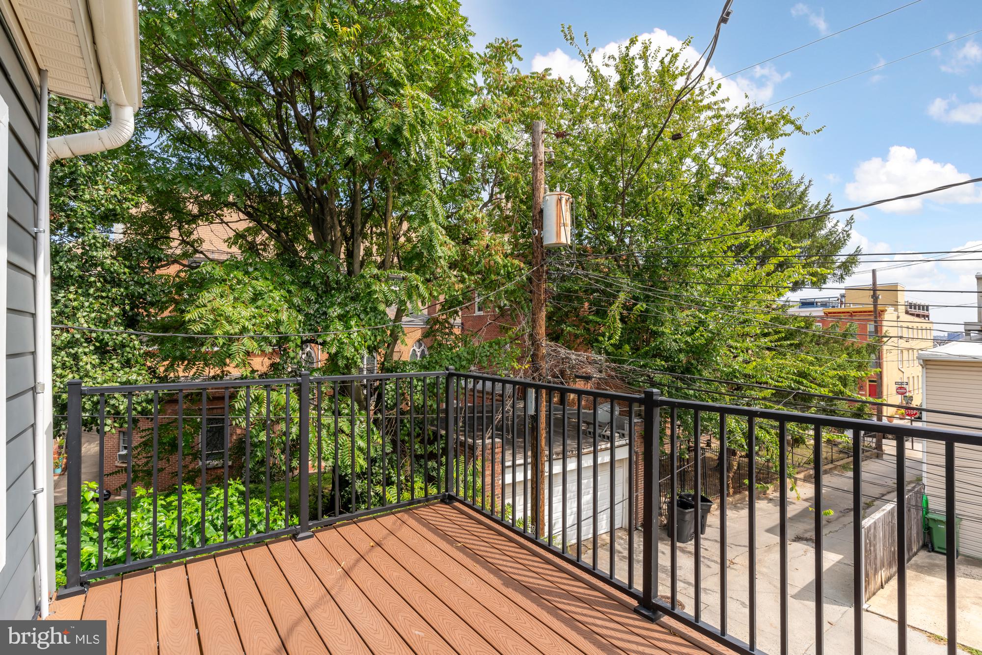 1411 BATTERY AVE