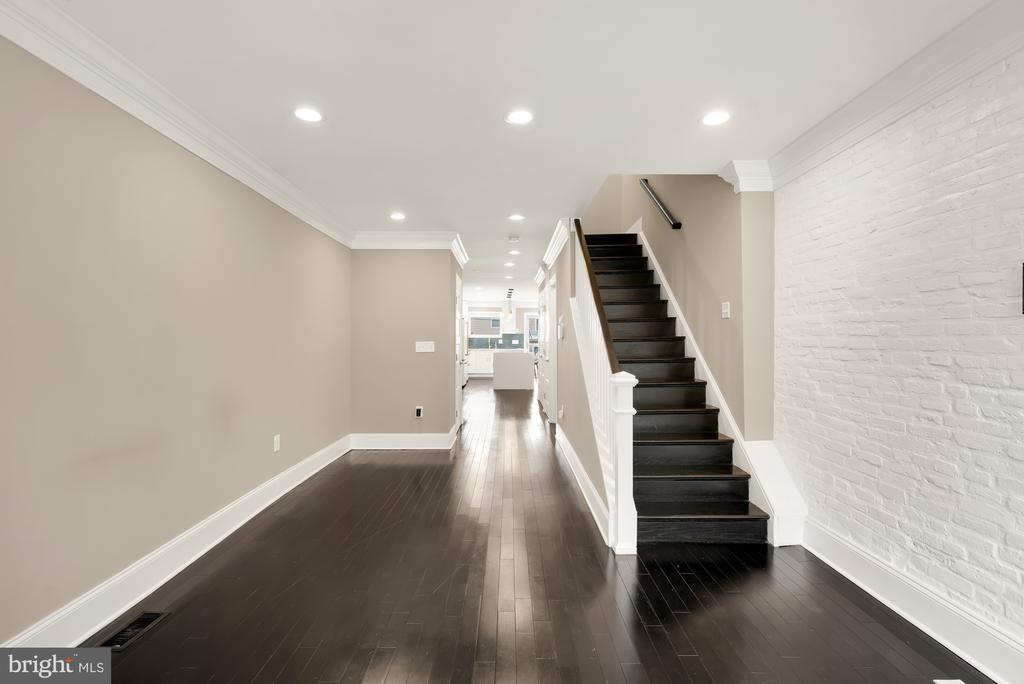 1411 BATTERY AVE