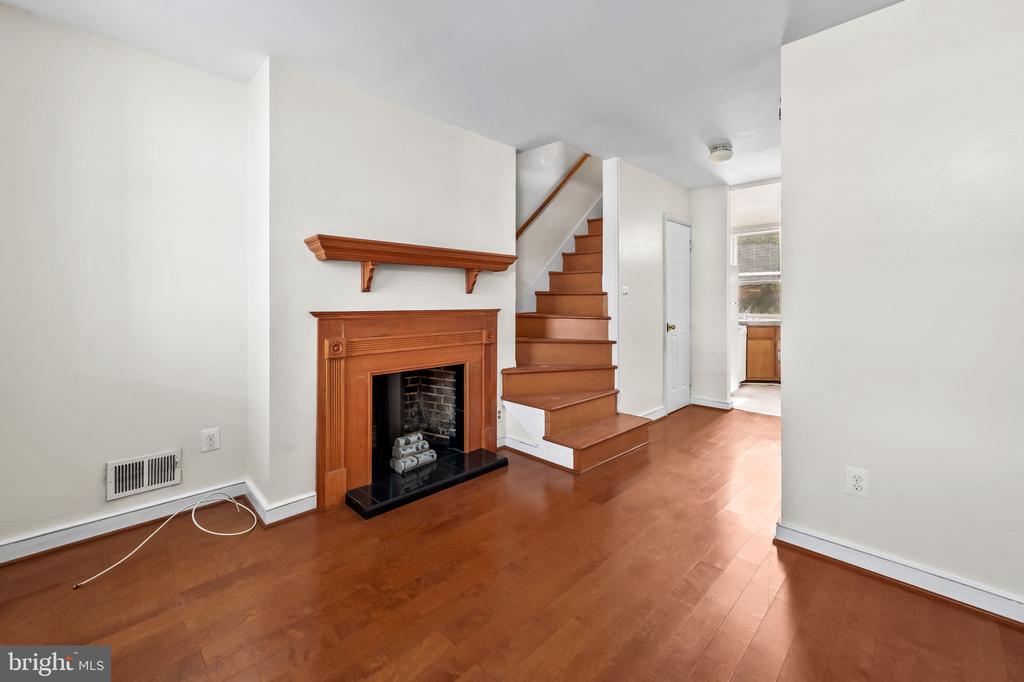 639 MELVIN DR
