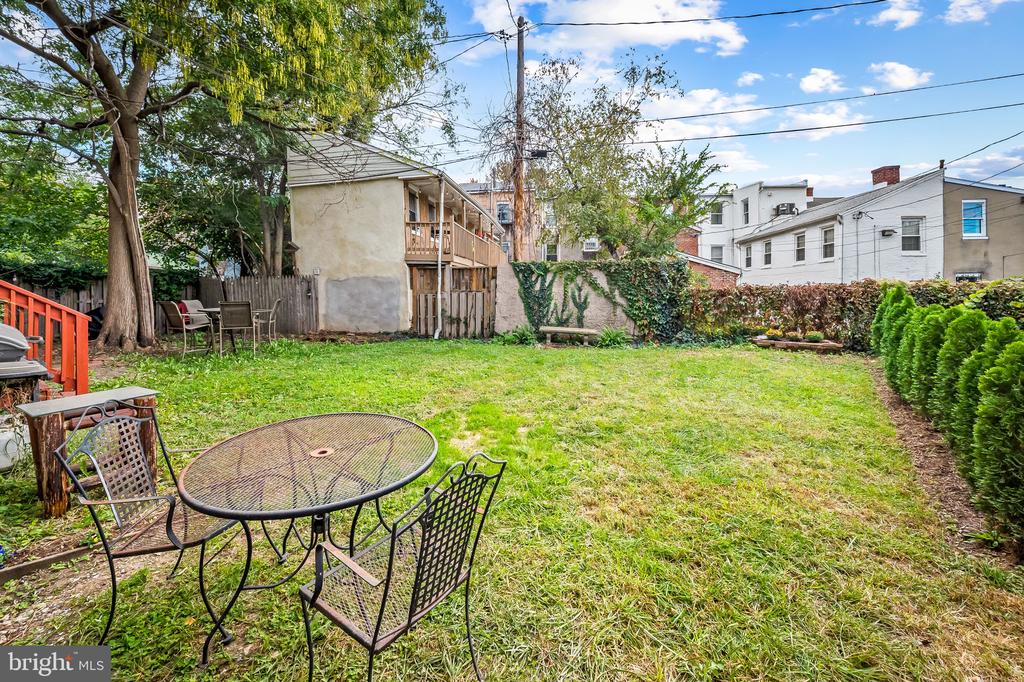 639 MELVIN DR