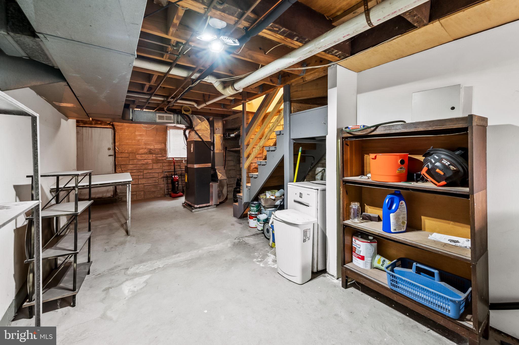 639 MELVIN DR
