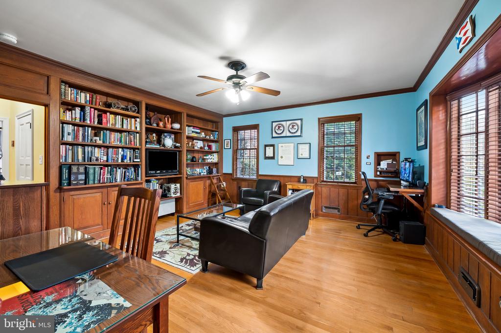 110 E Northern Pkwy