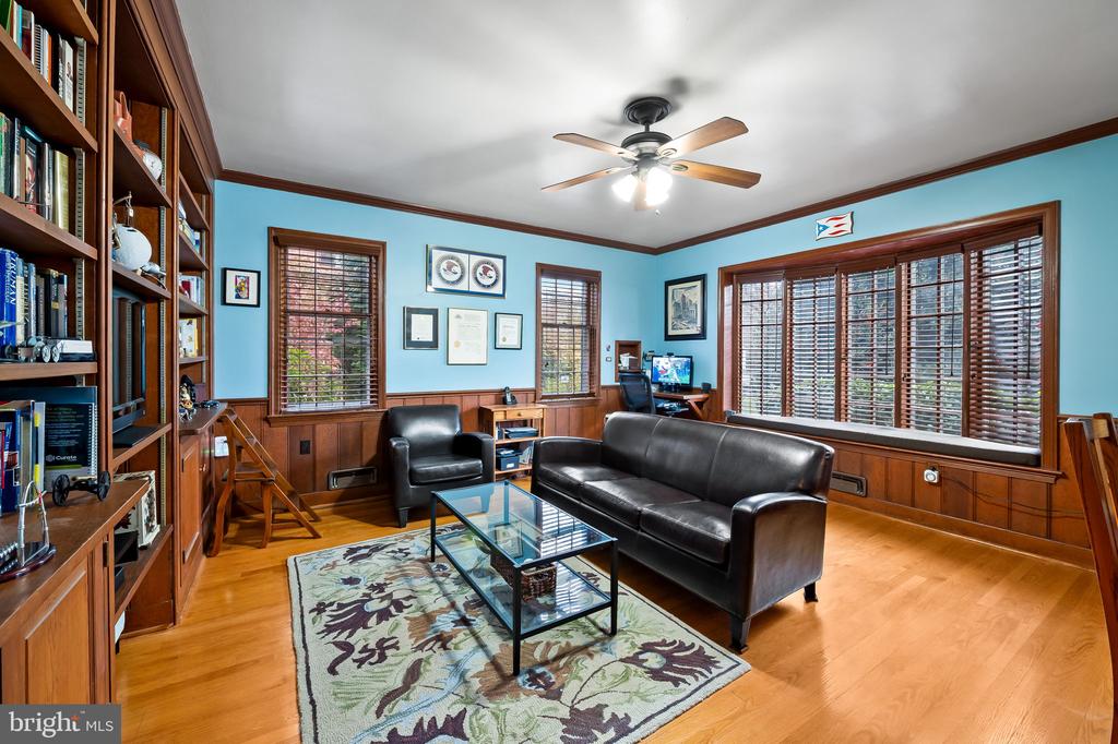 110 E Northern Pkwy